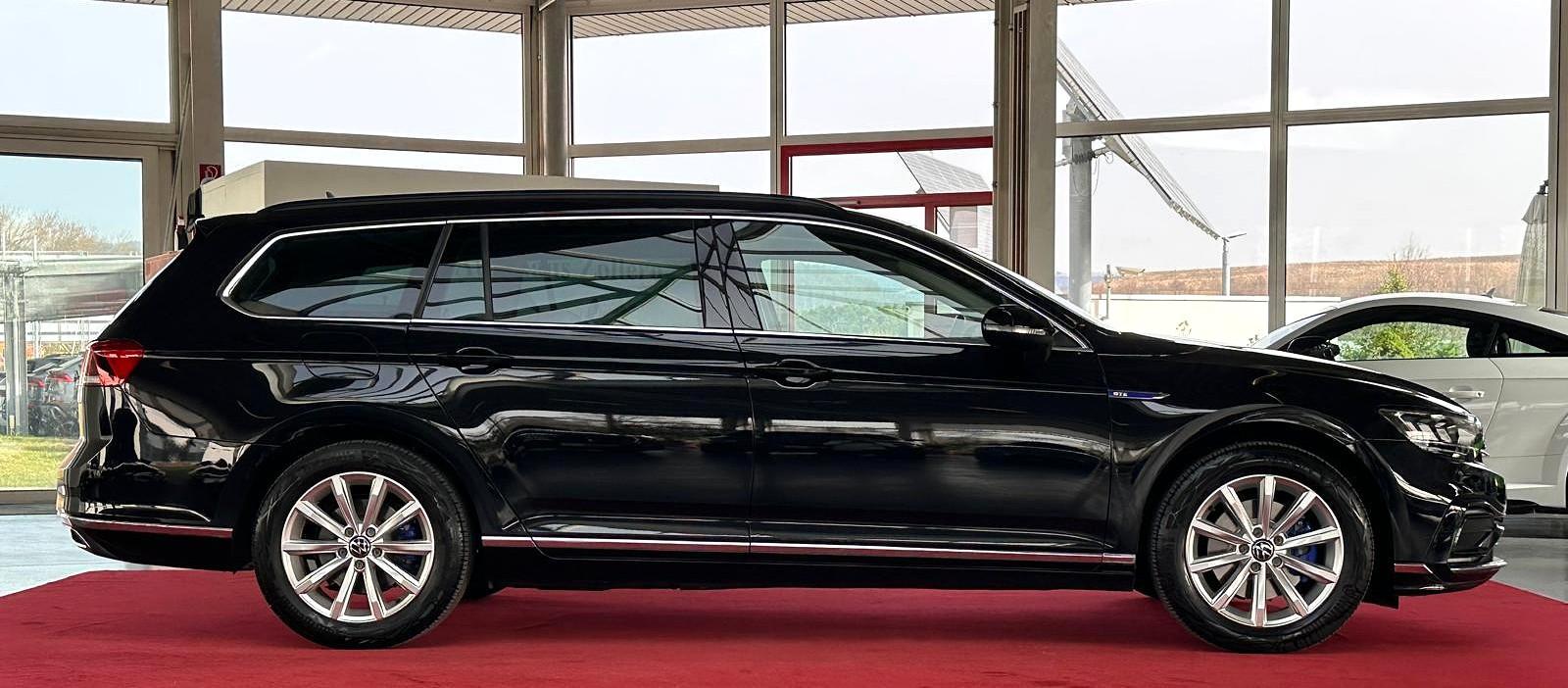 Volkswagen Passat GTE 1,4 TSI DSG/AHK/ACC/NAVI/LED/RFK