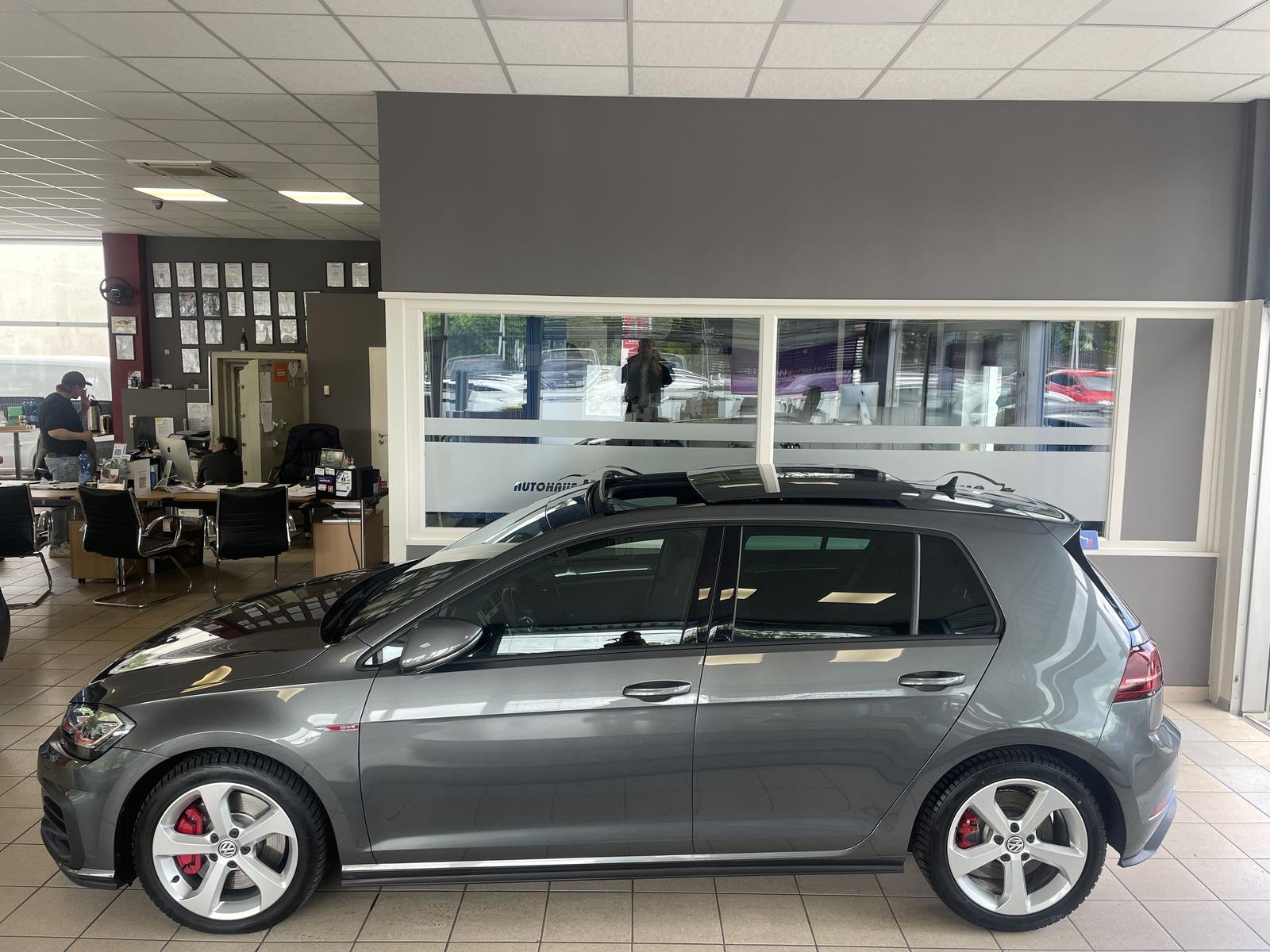 Volkswagen Golf VII GTI Performance DSG Pano LED Dig.Cockpi