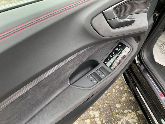 A5 Avant 2.0 TFSI edition one Tech Bluetooth LED