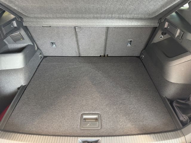 Fahrzeugabbildung Volkswagen Tiguan R-Line 2,0 l TDI SCR 110 kW (150 PS) 7-Ga