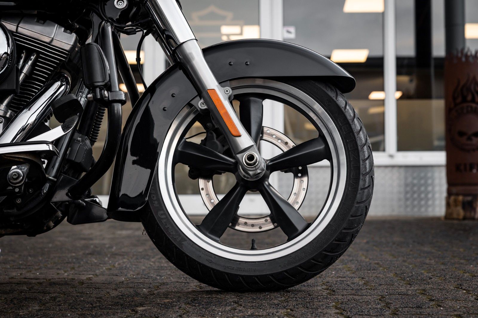 Fahrzeugabbildung Harley-Davidson FLD Dyna Switchback - Kesstech -