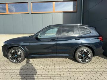 صورة 4 لـ 2023 BMW IX3