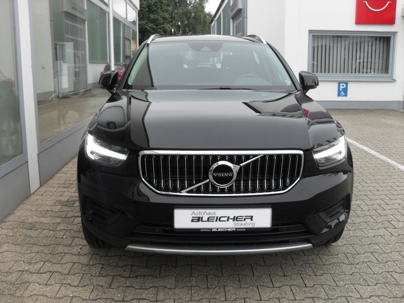 Fahrzeugabbildung Volvo XC 40 T4 Inscription  Plug-In Hyb |
