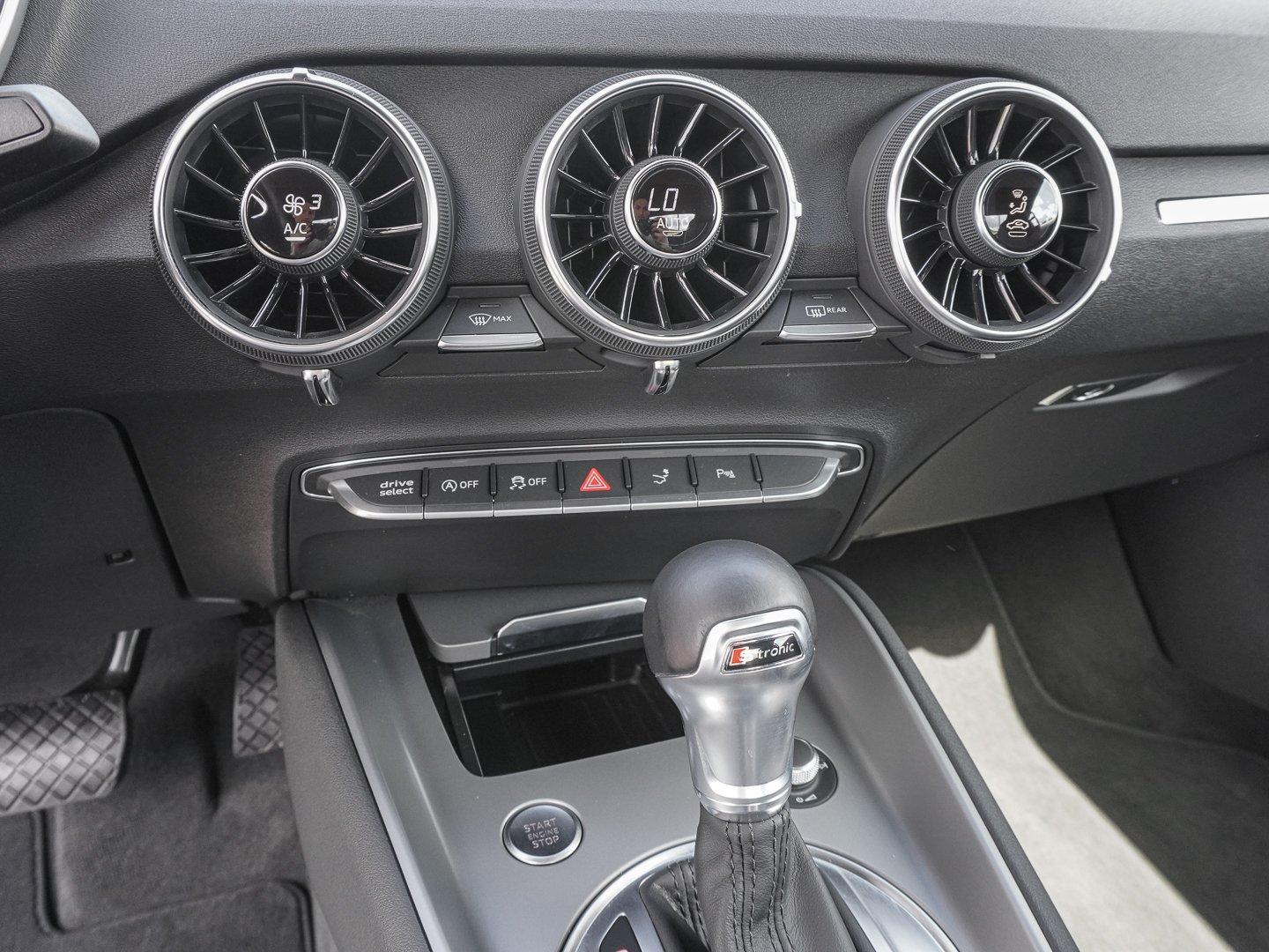 Audi TT Coupé 40 TFSI S tronic SHZ 17ALU PDC