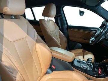 BMW X4 - 11
