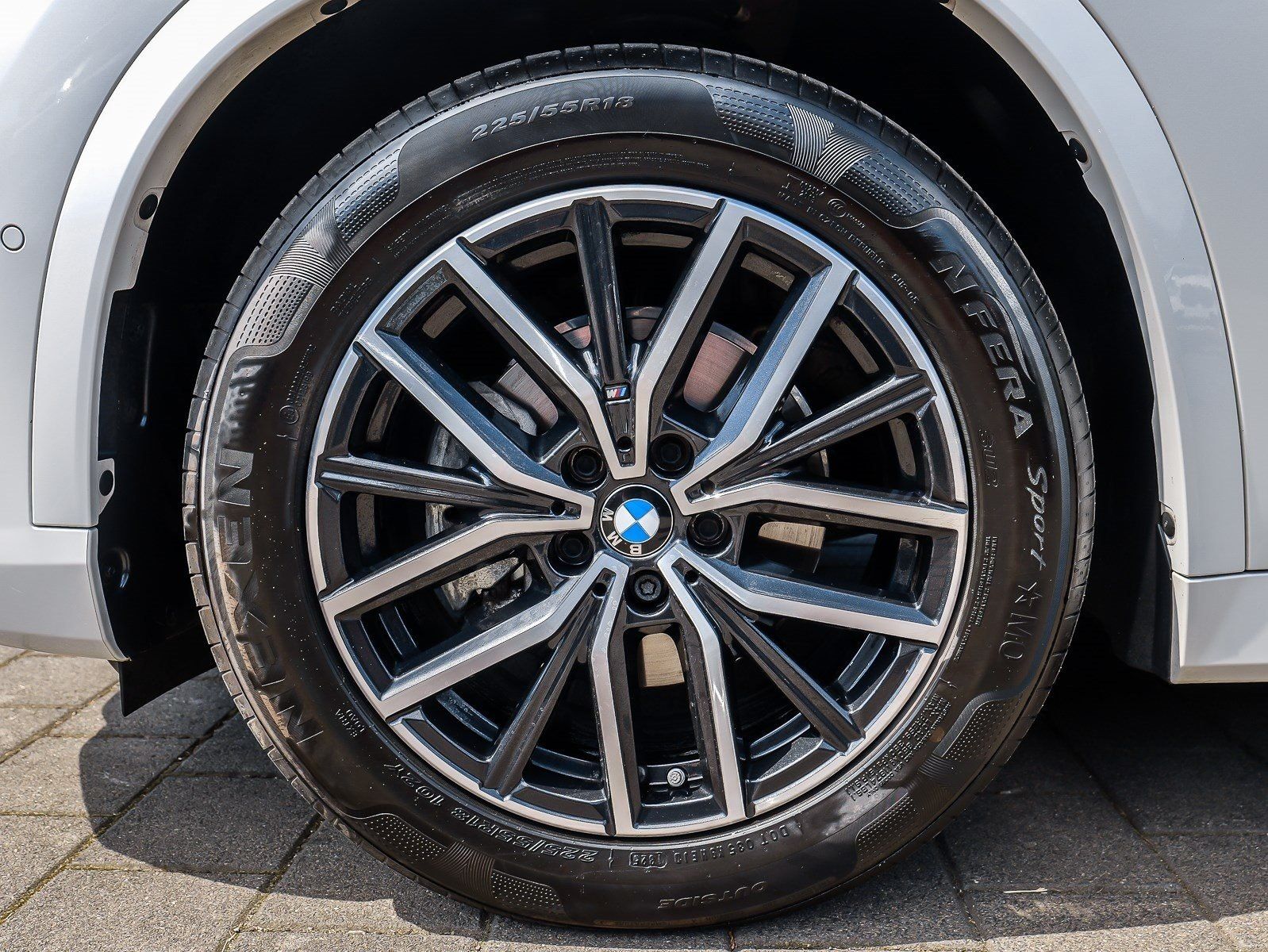 BMW X1 sDrive18d M Sport HUD PANO ACC RFK NAVI LED foto 4