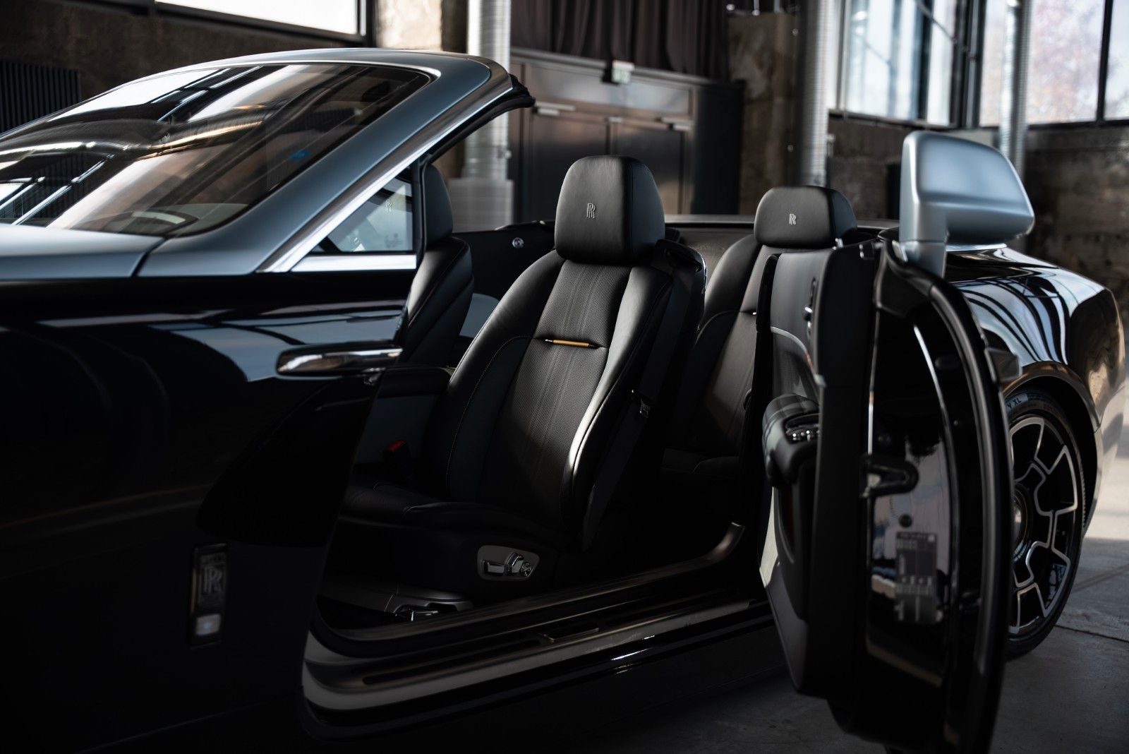 Rolls-Royce Dawn - Bild 12