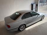 BMW 520i E39 Rostfreier Garagenwagen 1A Historie - BMW 520 aus 1997: 520i