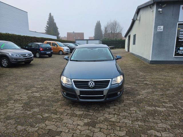 Volkswagen Passat Lim. Trendline,2.0TDI,AHK,Euro5,Climatron