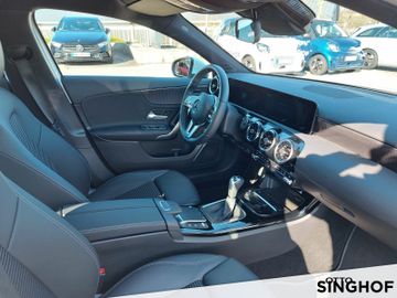 Fahrzeugabbildung Mercedes-Benz A 200 Progressive Standhzg+LED dynam+Rü Kam+Navi
