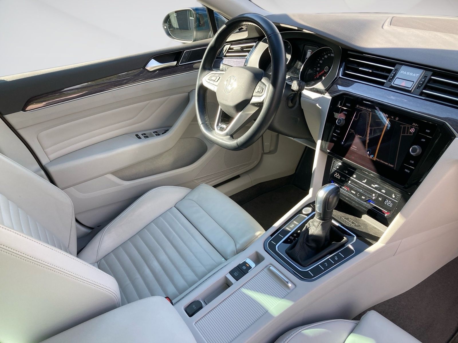 Volkswagen Passat Variant - Bild 10