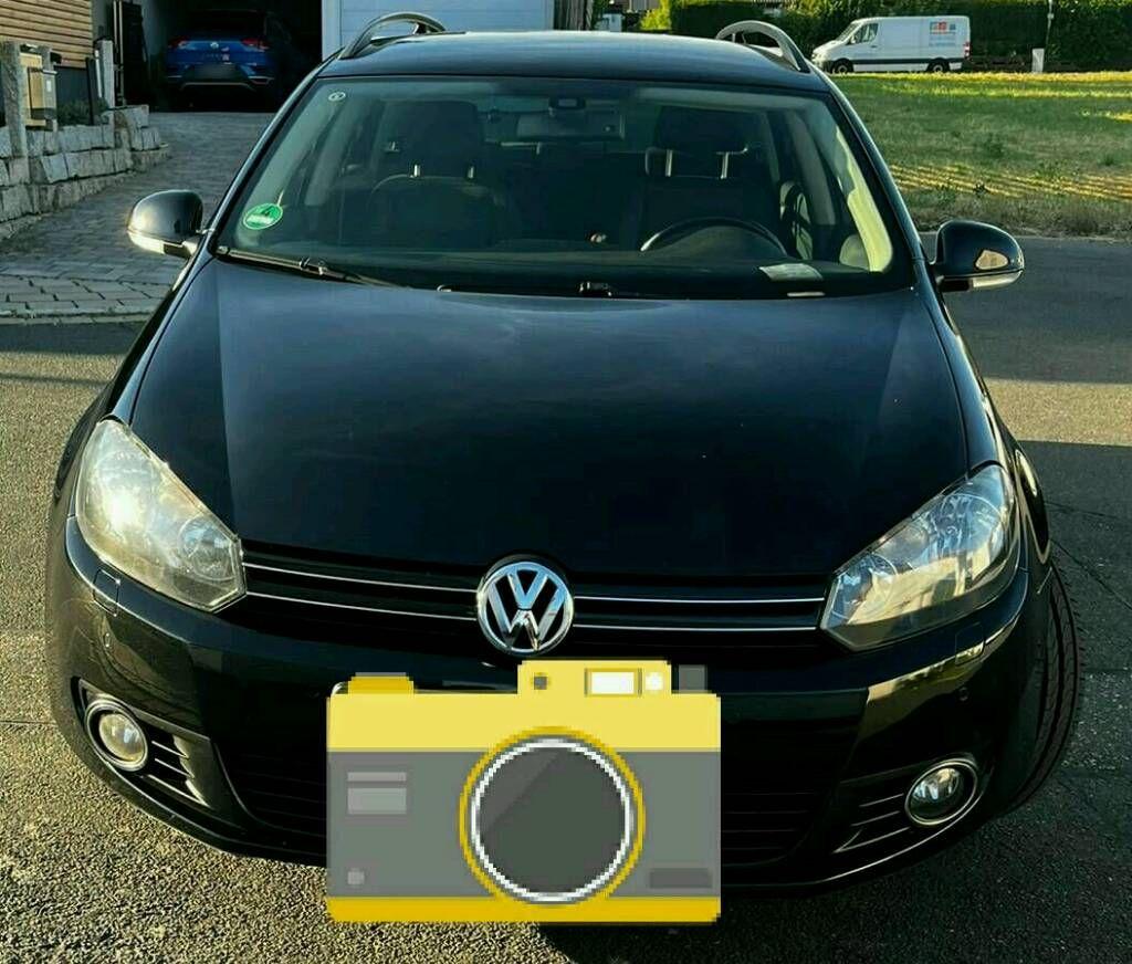 Volkswagen Golf 2010 — rear view