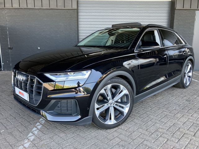 AUDI Q8 50 TDI QUATTRO-PANO-22"RS-AHK