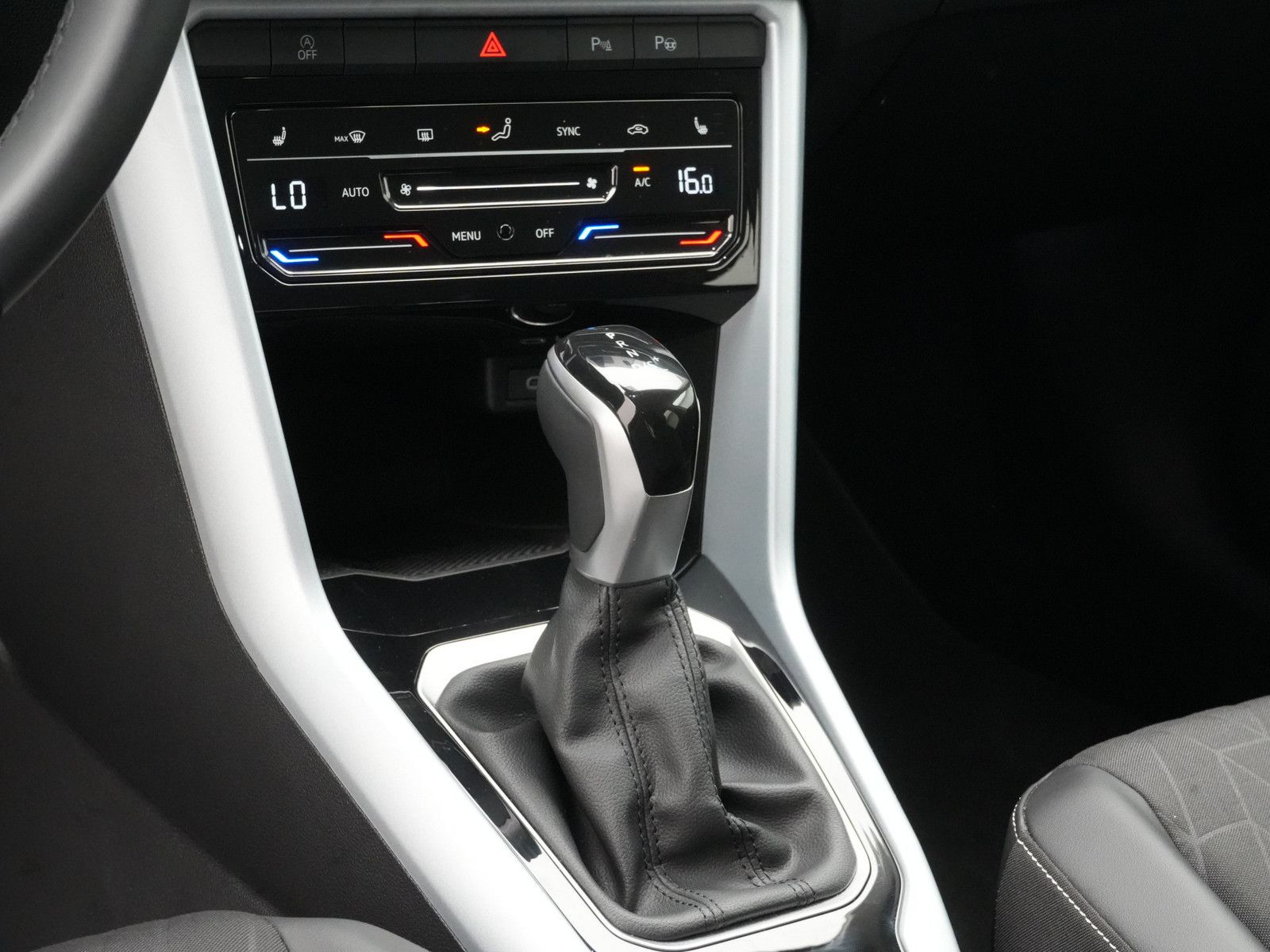 Volkswagen T-Roc - Bild 12