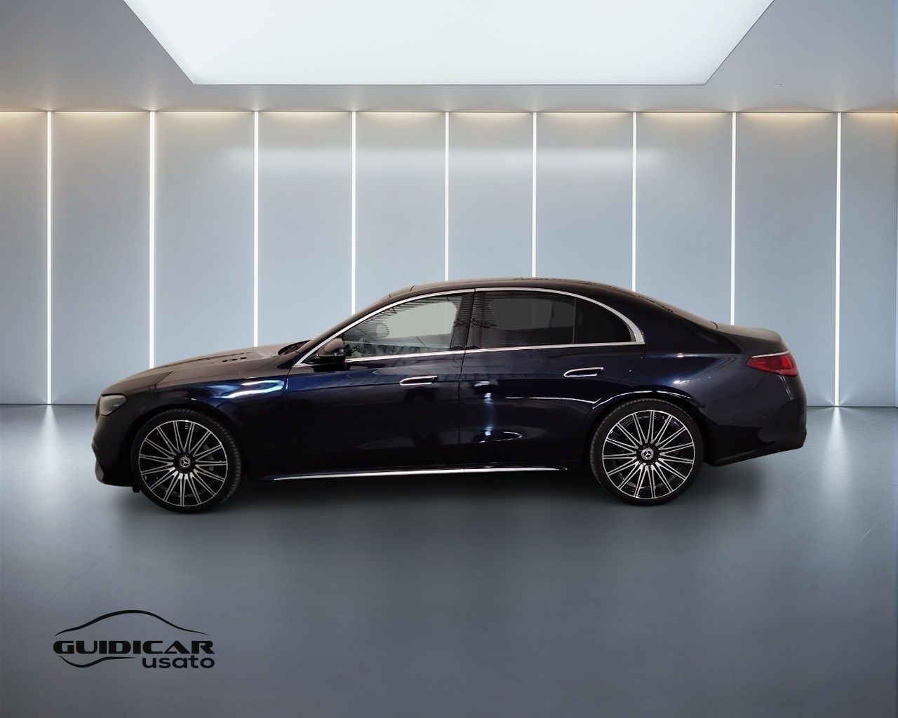 Mercedes-Benz Classe E- W214 Berlina - E 220 d A imagem 3