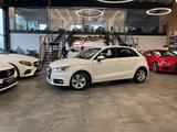 Audi A1 Sportback basis *2. Hand*Klima*Navi*PDC*SHZ* - Audi A1 mit Diesel-Antrieb: Limousine