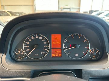 MYAUTOCENTER – Gebraucht- und Jahreswagen mit Werkstattservice in Pfaffenhofen Mercedes-Benz A 160 *Sitzheizung*Tempo*PDC*