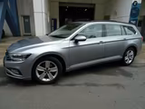 Volkswagen Passat Variant 2,0 TDI Automatik,AHK,Leder,Panor - silberne Volkswagen Passat