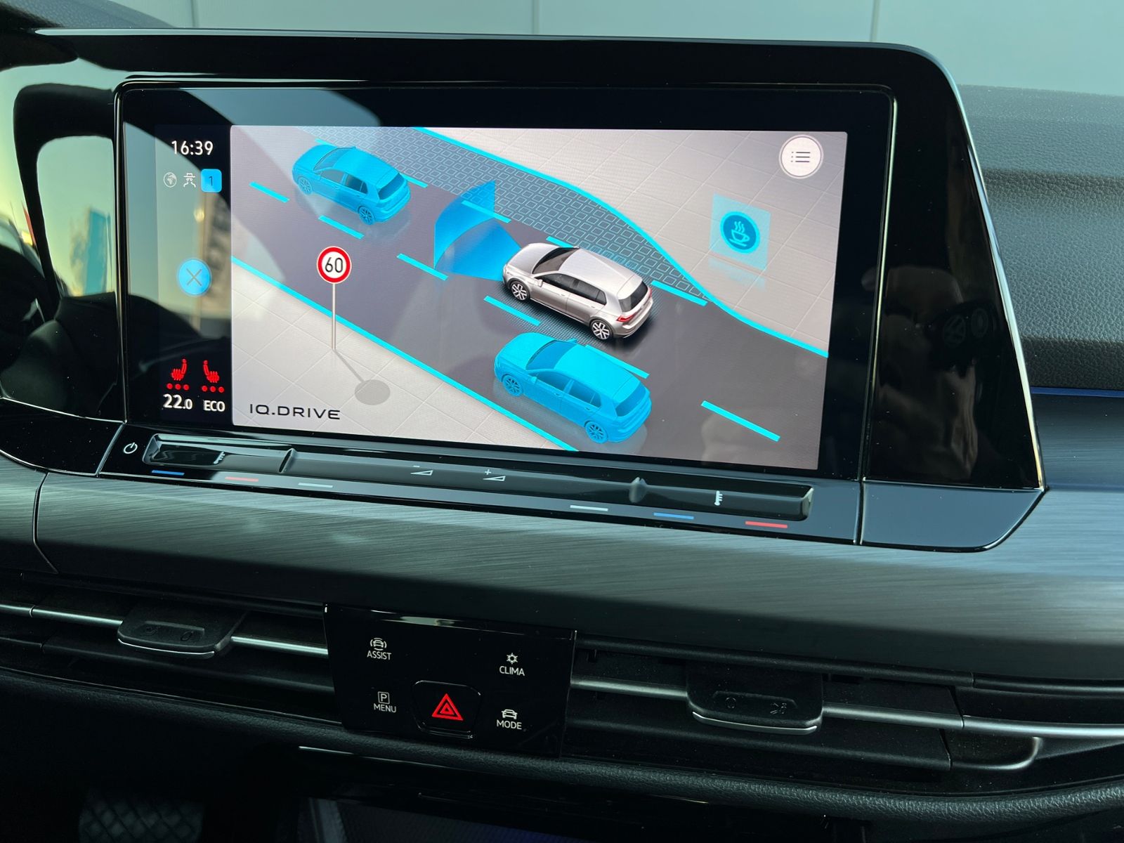 Fahrzeugabbildung Volkswagen Golf Style 1.4 TSI eHybrid DSG *AHK, IQ-Light, A