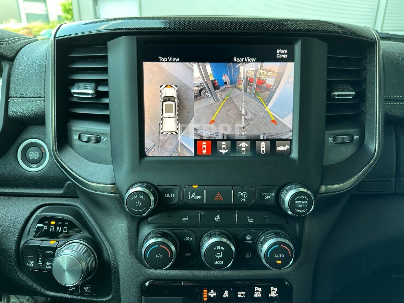 Dodge RAM 1500 REBEL 5,7V8 LPG NIGHT ACC, Luftfed,360°