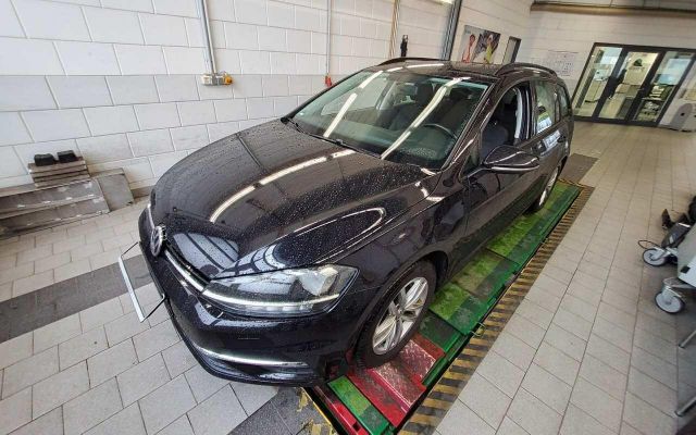 Volkswagen Golf VII Variant Comfortline 1.6 TDI Alu ACC AHK