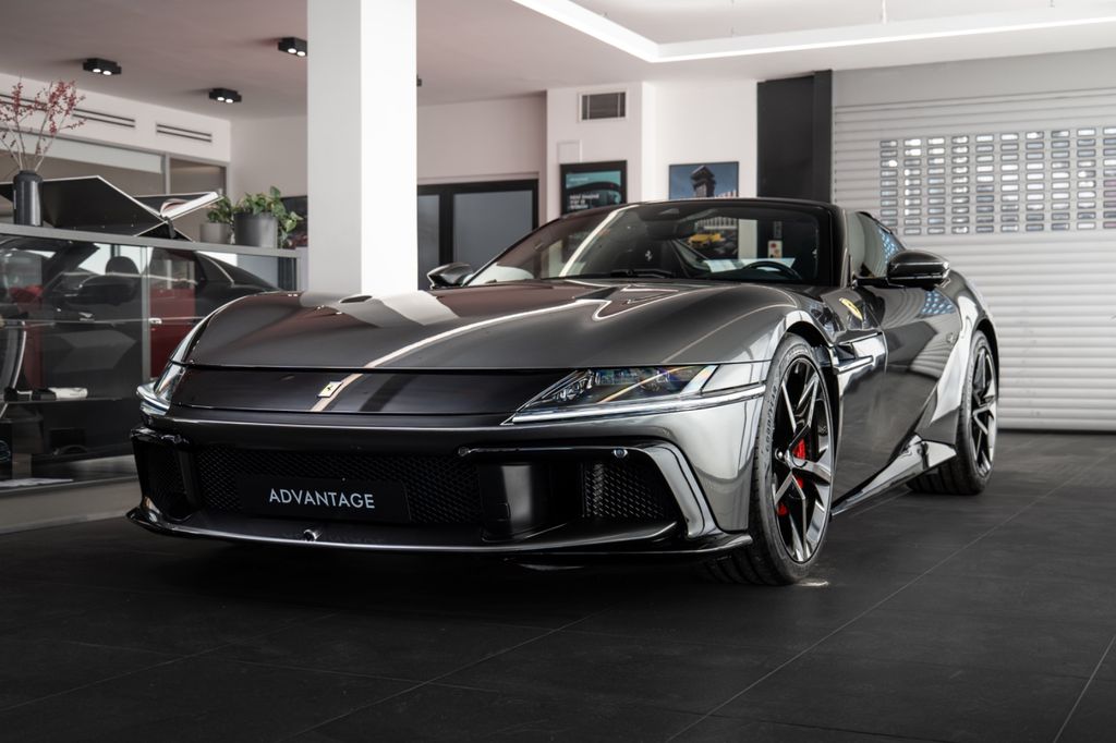 Image of Ferrari 12Cilindri