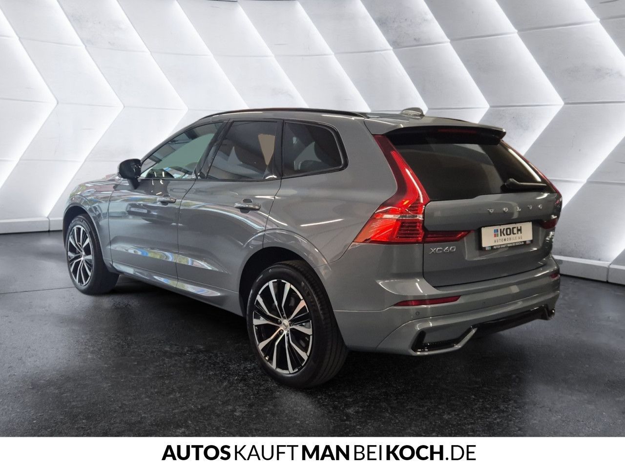 Volvo XC60 B4 D Plus Dark ACC BLIS H/K Stdhzg Voll-LED imagem 3