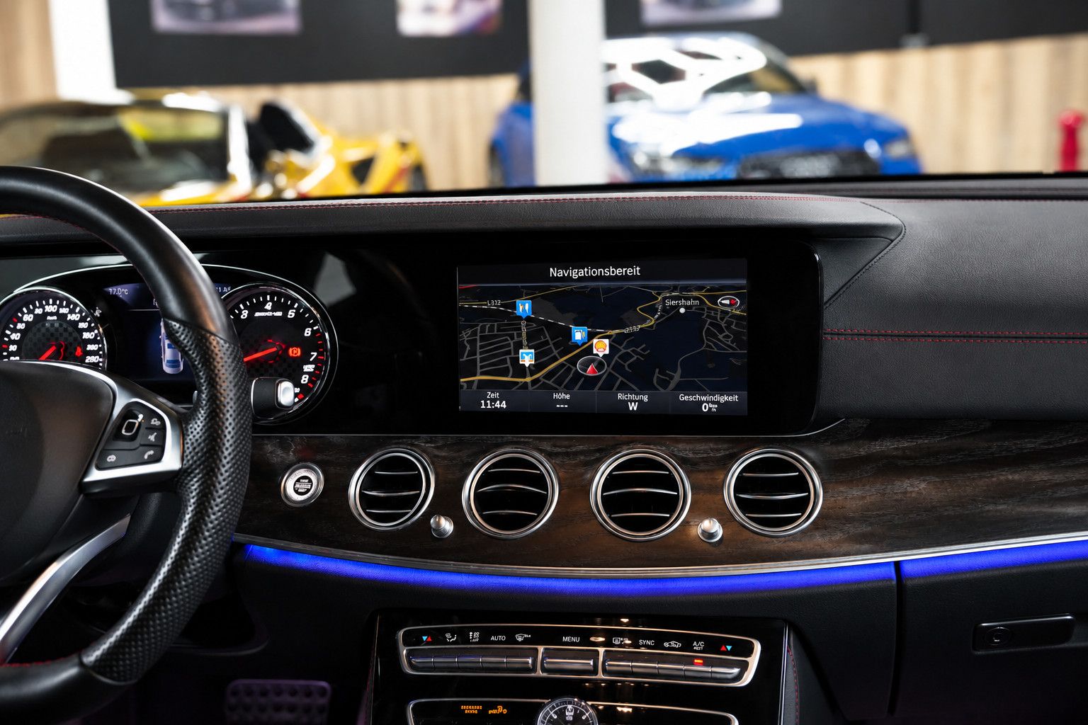 Fahrzeugabbildung Mercedes-Benz E 43 AMG E 43 AMG 4Matic *Ambiente*MultibeamLED*