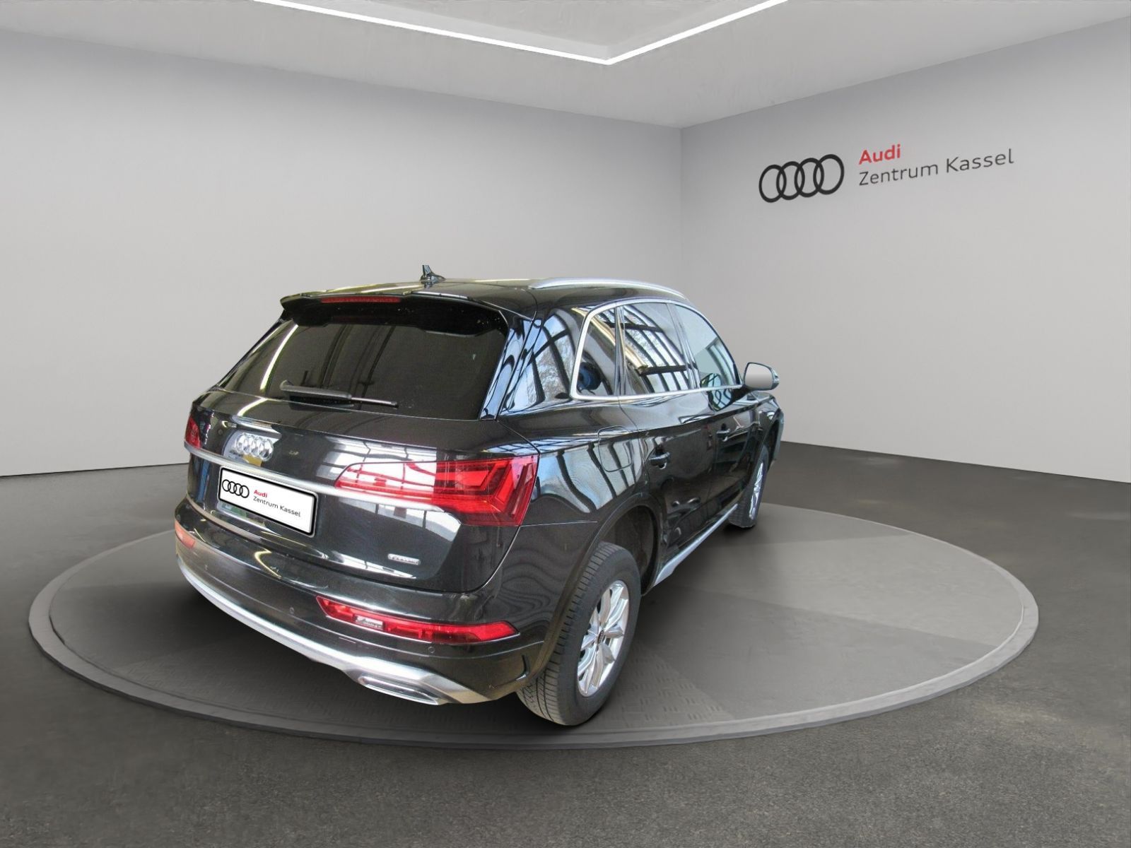 Audi Q5 50 TFSI e qu. S line LED PDC+ Navi Carplay imagem 2