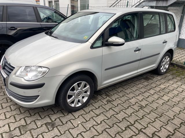 Volkswagen Touran Conceptline EcoFuel,7-Sitze,HU Neu,