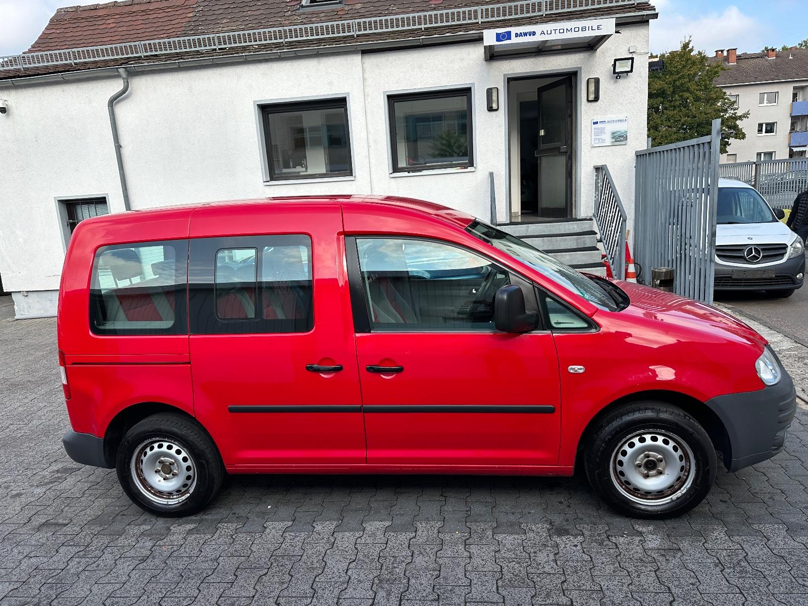 Volkswagen Caddy 1.4 Life Team Caddy 7-Sitze