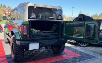Ford Bronco - 9