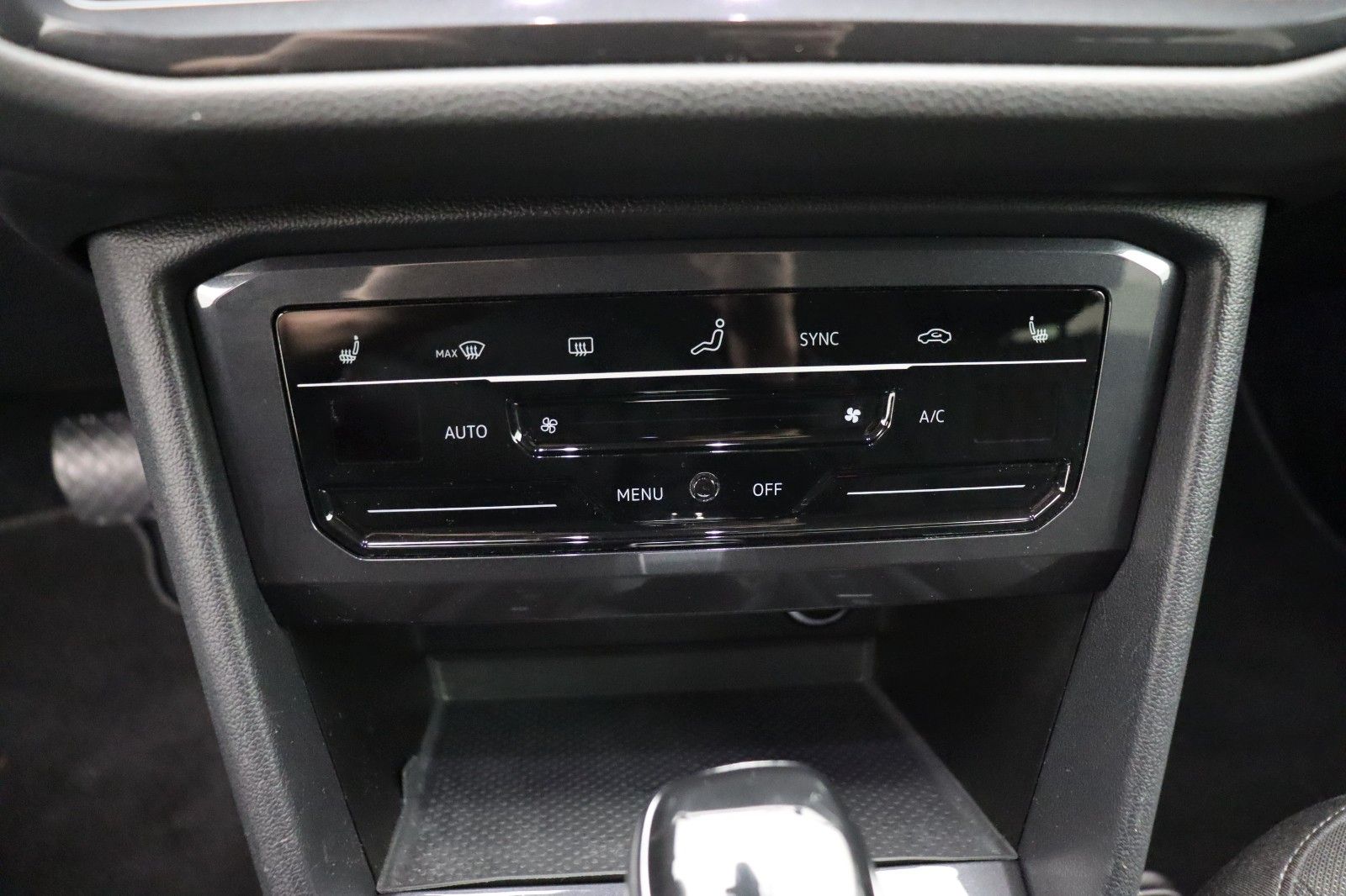 Fahrzeugabbildung Volkswagen Tiguan Allspace Life DSG ACC AHK 7Sitze LED