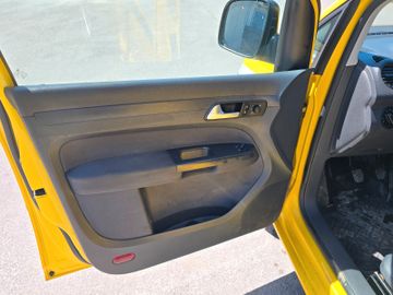 Volkswagen Caddy - 9