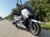 Yamaha XMAX 400 - YAMAHA ROLLER XMAX