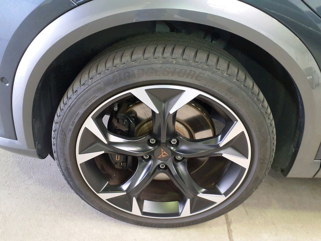 Cupra Formentor 1.4 TSI e-HYBRID 180kW Tempo*PDC*RFK