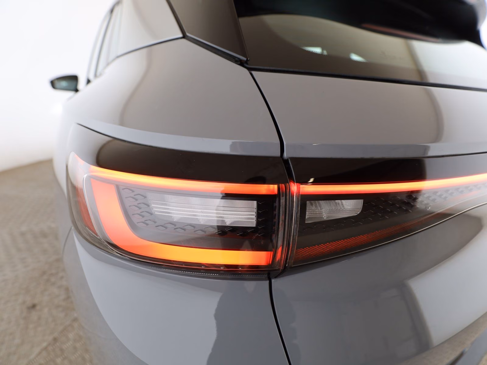 Volkswagen ID.4 Pro Performance AHK+LED+RFK+Navi+AppleCar