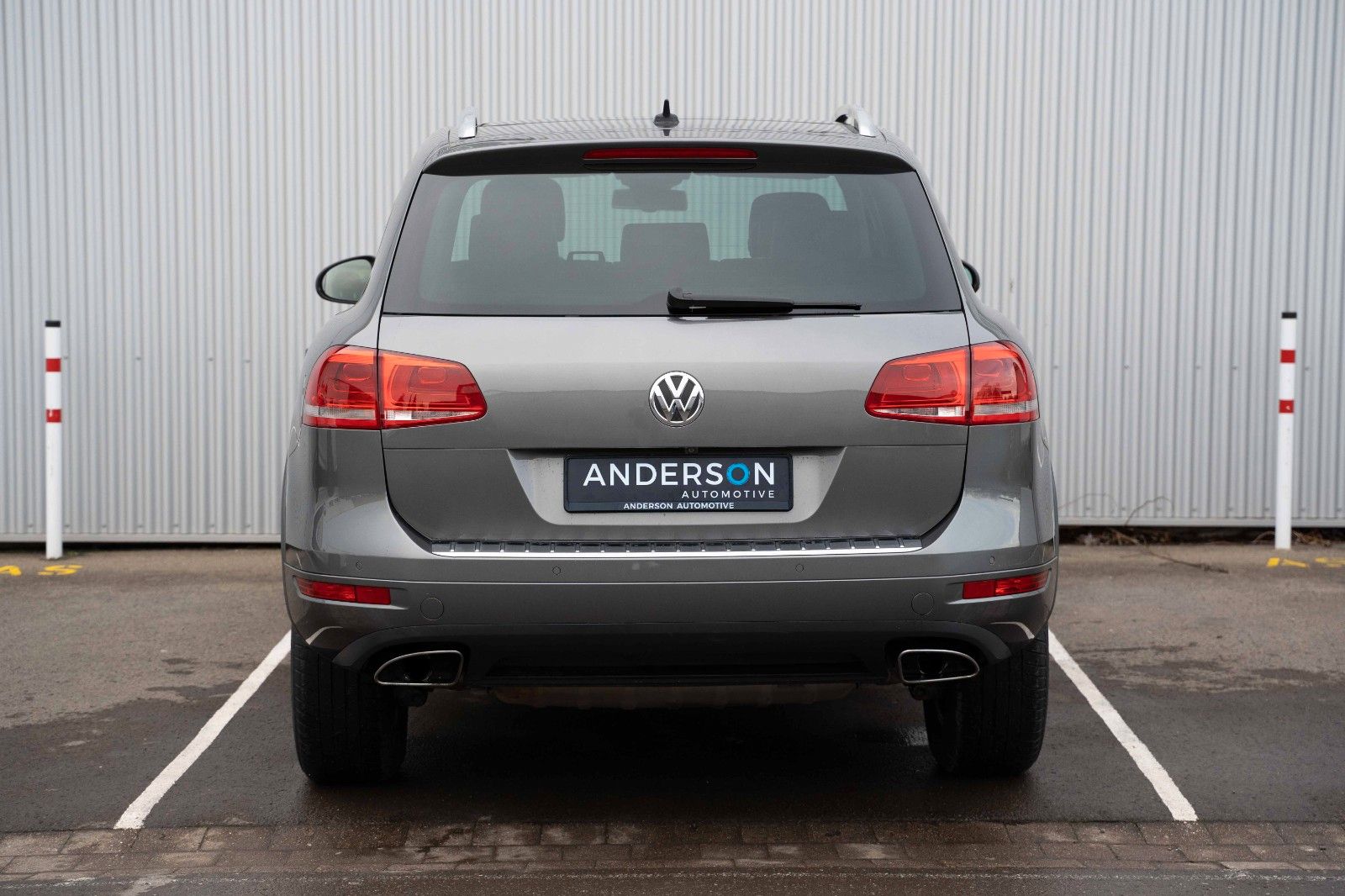 Fahrzeugabbildung Volkswagen TOUAREG V6 3.0 TDI LEDER AHK PANO KAM TEL STANDH