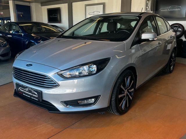 Ford Focus Lim. Titanium/60TKM/SHZ/TEMPOM/SHZ/CAR PLA