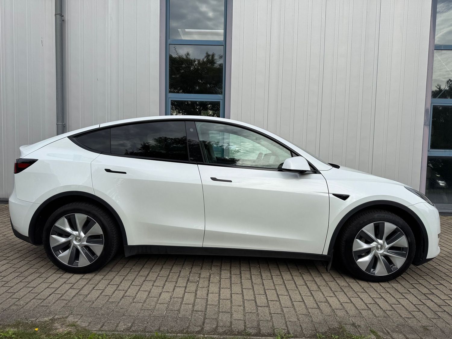 Tesla Model Y Long Range Dual AWD AHK 97% SOH foto 8