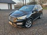 Hyundai Santa Fe - gebrauchte Hyundai SANTA FE aus dem Jahr 2015