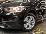BMW X1 xDrive25e A Advantage Head-Up DAB Tempomat - BMW X1 mit Hybrid-Antrieb