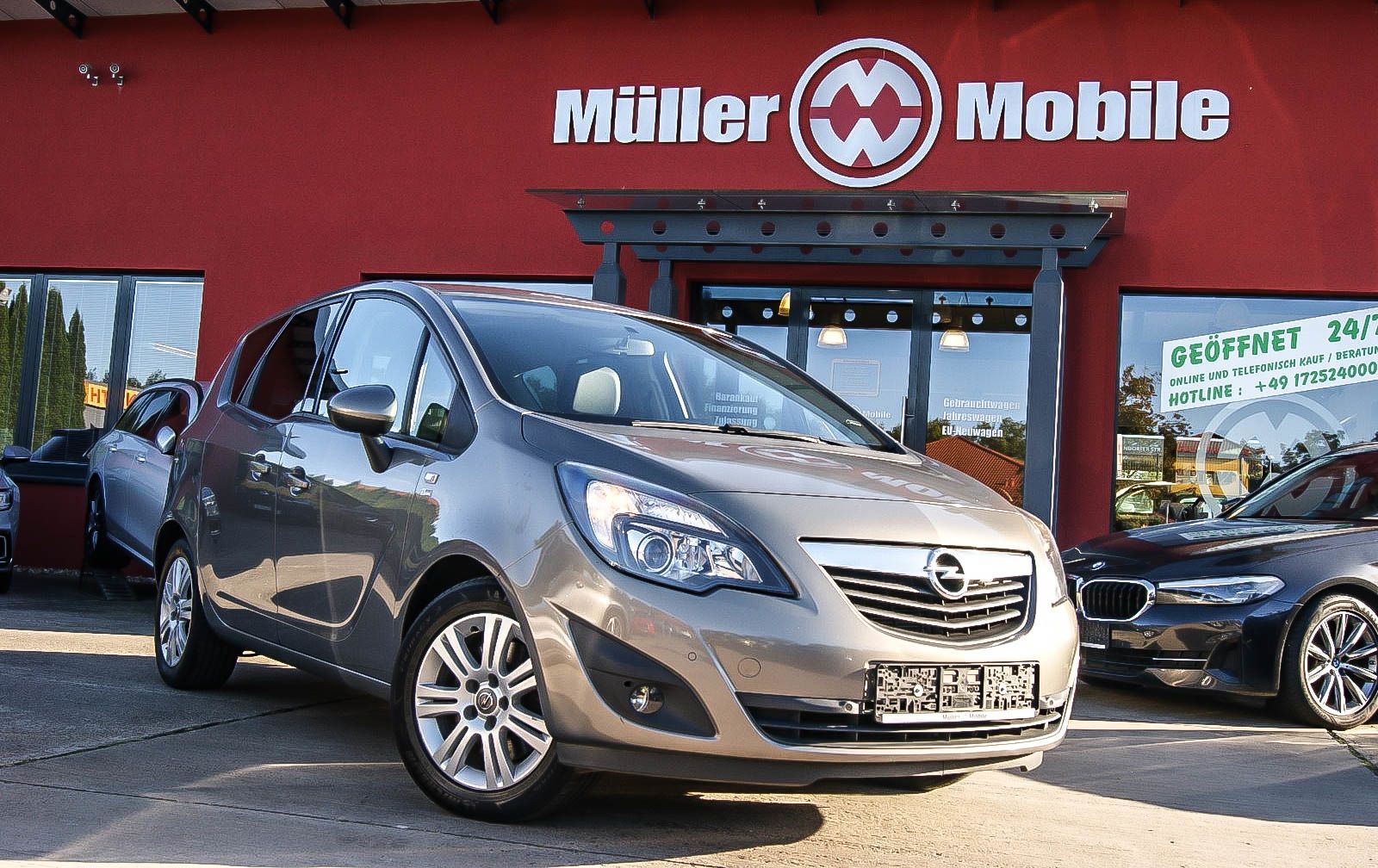 Fahrzeugabbildung Opel Meriva B 1.4Turbo 150 Jahre Opel 1HAND ANHZV PDC