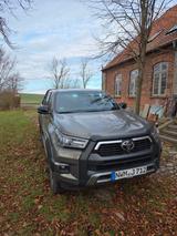 Toyota Hilux Invincible Standhzg. MwSt - gebrauchte Toyota Hilux aus dem Jahr 2023