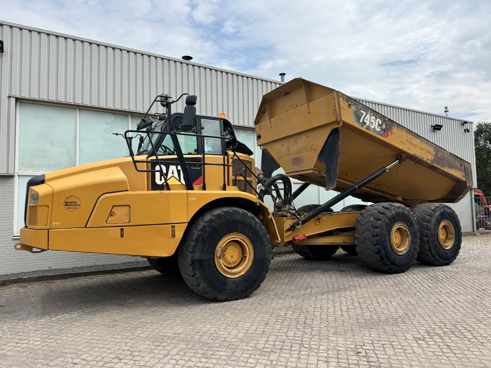 CAT 745 C