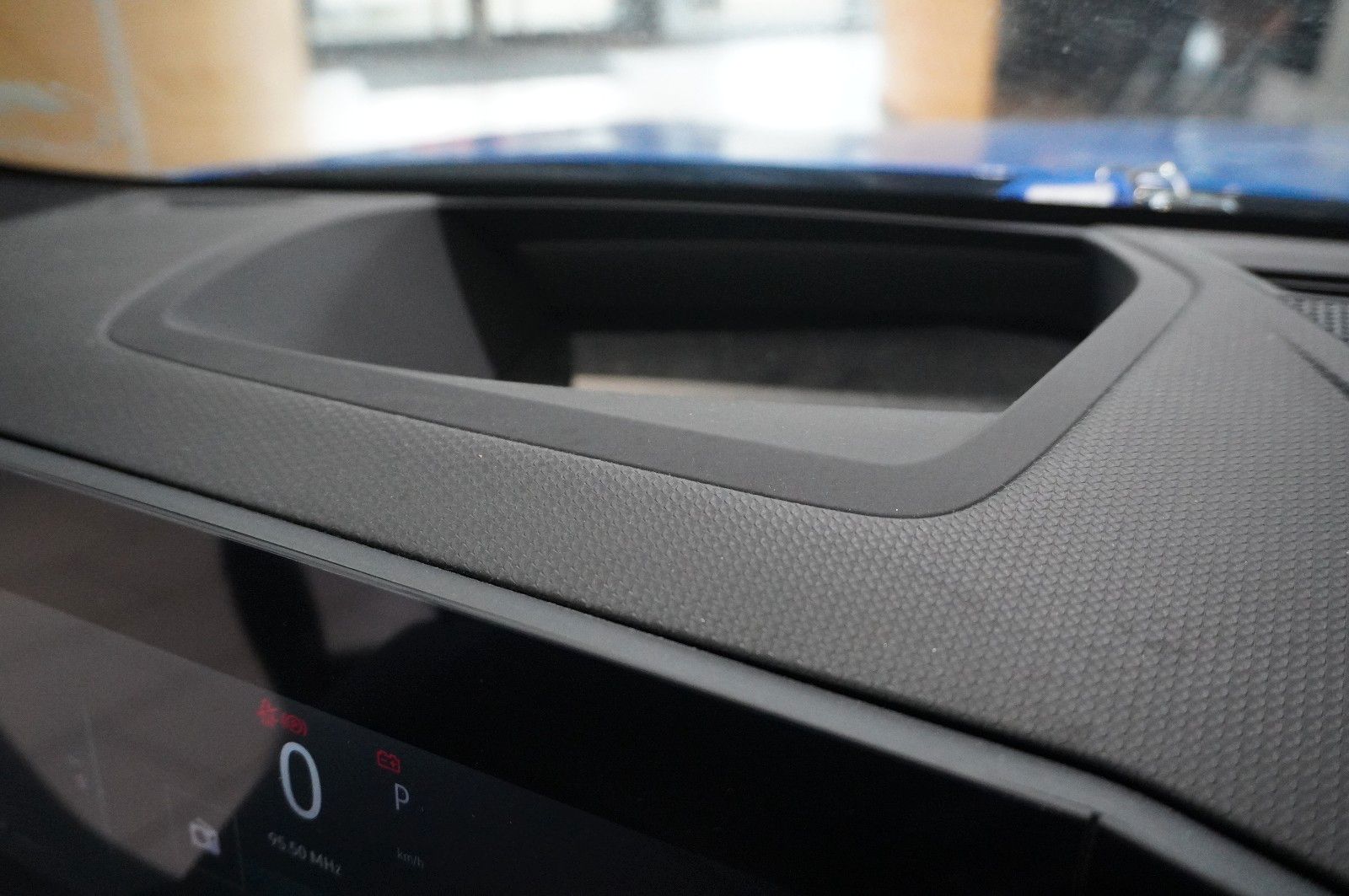 Fahrzeugabbildung Opel Astra ST 1.2T ULTIMATE NAVI/LED/PANO./SPORT/DAB+