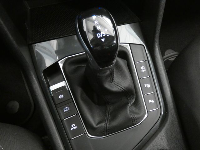 Tiguan 1.5 TSI Active DSG AHK NAVI el.Heckklappe