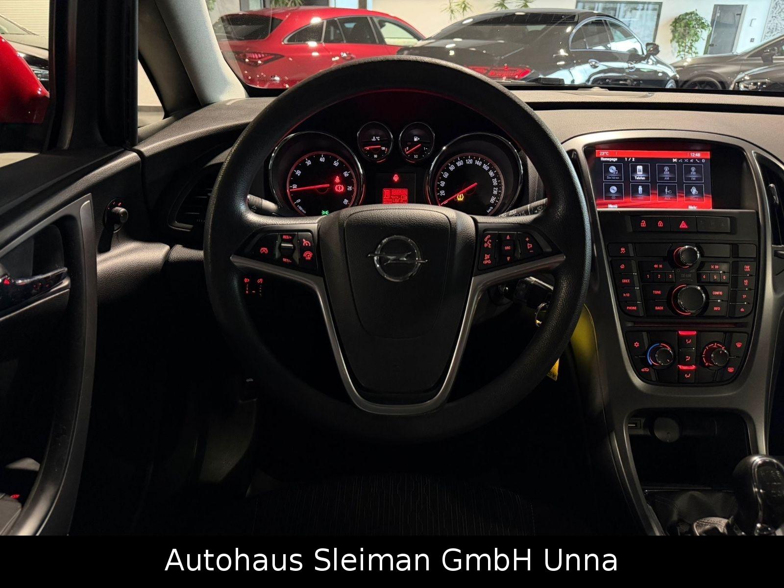 Opel Astra 2015 — photo 12