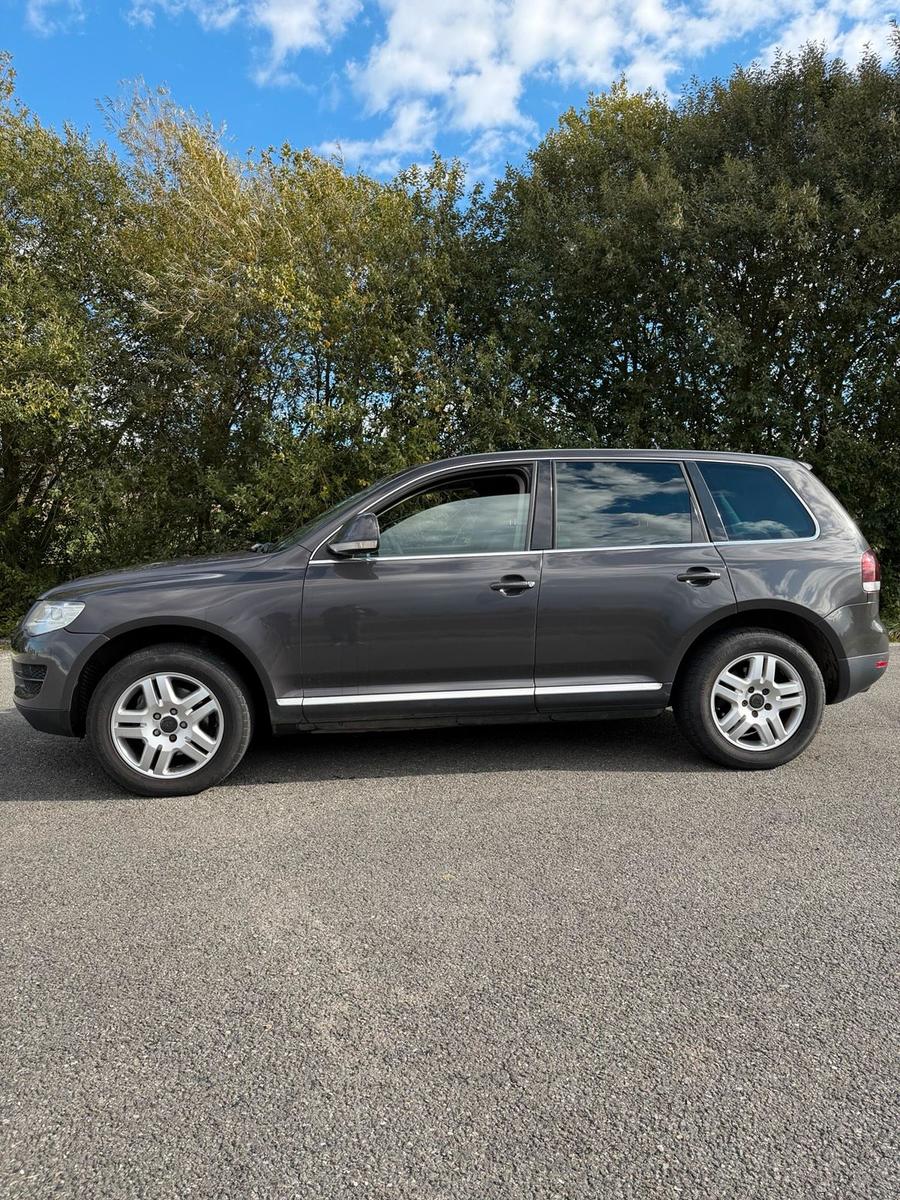 Volkswagen Touareg 2007 — rear view