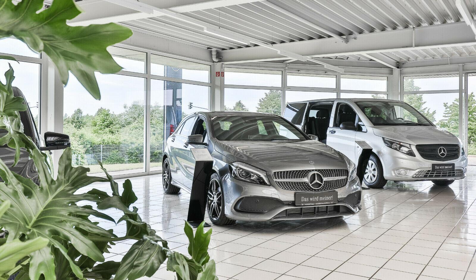 showroom-image-bottom